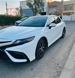 تۆیۆتا کامری